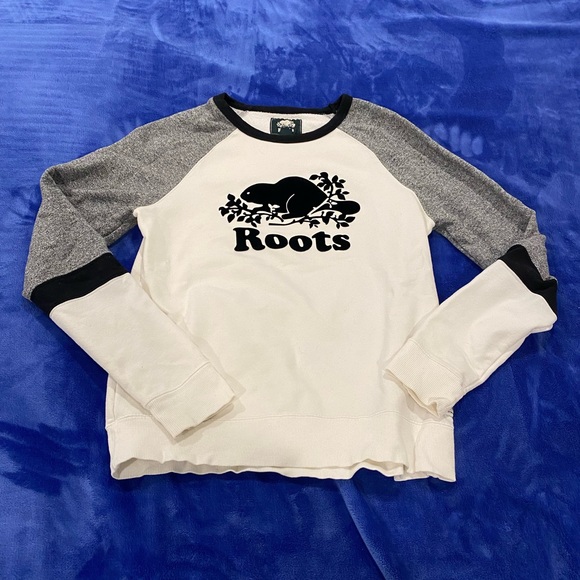 Roots Sweater - Picture 1 of 2